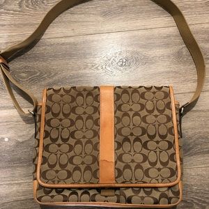 Vintage Coach messenger Style bag